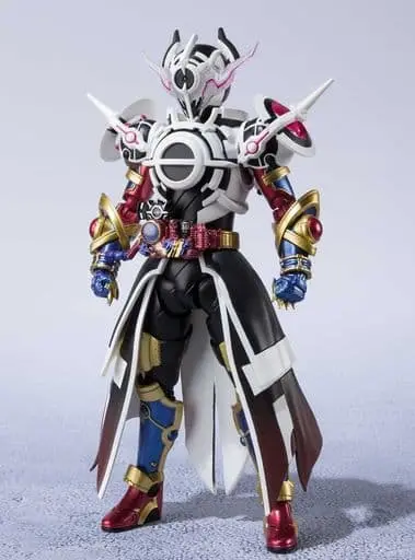 S.H. Figuarts - Kamen Rider Build / Kamen Rider Evol