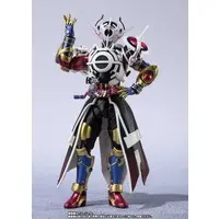 S.H. Figuarts - Kamen Rider Build / Kamen Rider Evol