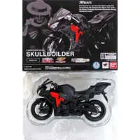 S.H. Figuarts - Kamen Rider W / Kamen Rider Skull
