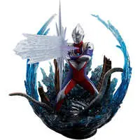S.H. Figuarts - Ultraman Tiga / Ultraman Tiga (Character)