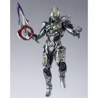 S.H. Figuarts - Ultraman Trigger: New Generation Tiga / Trigger Dark