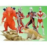 Trading Figure - Ultraman Powered / Gavadon