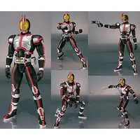 S.H. Figuarts - Kamen Rider 555 / Kamen Rider Faiz