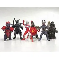 Trading Figure - Ultraman Cosmos / Verokron & Alien Baltan