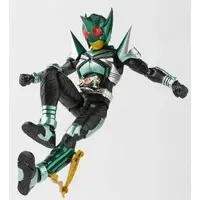 S.H. Figuarts - Kamen Rider Kabuto / Kamen Rider KickHopper