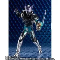 S.H. Figuarts - Kamen Rider Revice / Kamen Rider Evil