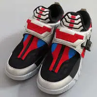 Sneakers - Kamen Rider Kabuto