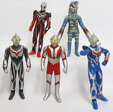 Trading Figure - Ultraman Nexus / Alien Baltan