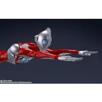 S.H. Figuarts - Ultraman: Rising / Emi & Ultraman