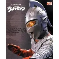 Book - Ultraseven