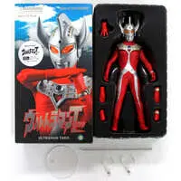 Real Action Heroes - Ultraman Taro / Ultraman Taro (Character)