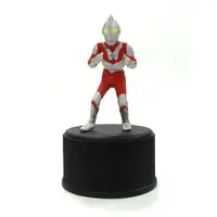 Bot-Biz - Ultraman