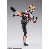 S.H. Figuarts - Ultraman Ginga / Ultraman Victory