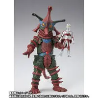 S.H. Figuarts - Great Decisive Battle! The Super 8 Ultra Brothers / Alien Hipporit