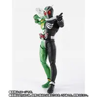 S.H. Figuarts - Kamen Rider W / Kamen Rider Skull