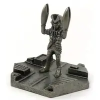Memo Stand - Trading Figure - Ultraman / Alien Baltan