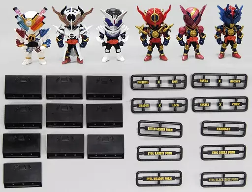 Trading Figure - Kamen Rider Build / Kamen Rider Build & Kamen Rider MadRogue & Kamen Rider Evol