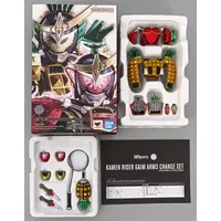 S.H. Figuarts - Kamen Rider Gaim / Kamen Rider Gaim & Kamen Rider Baron