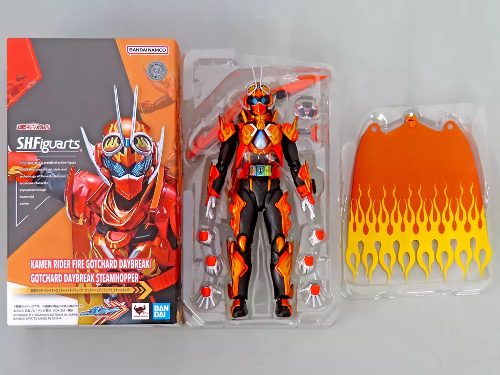 S.H. Figuarts - Kamen Rider Gotchard / Kamen Rider Gotchard Daybreak