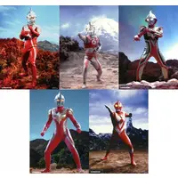 Character Card - Ultraman Official Data File