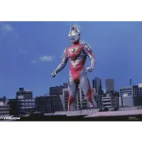 Character Card - Ultraman Official Data File