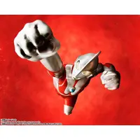 S.H. Figuarts - Ultraman Tiga / Ultraman Tiga (Character)