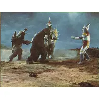 Trading Card - Godzilla vs. Megalon / Megalon & Gigan