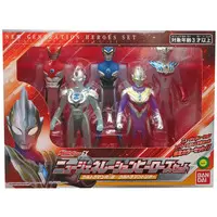 Figure - Ultraman Taiga / Ultraman Trigger & Ultraman Blu & Ultraman Rosso