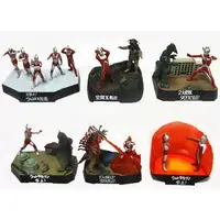 Trading Figure - Return of Ultraman / Birdon & Zoffy & Kemujira & Bemstar