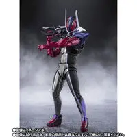S.H. Figuarts - Kamen Rider Zeztz / Kamen Rider Dawn