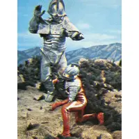 Trading Card - Ultraseven / Alien Borg