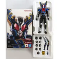 S.H. Figuarts - Kamen Rider Kabuto / Kamen Rider Gatack