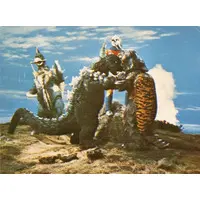 Trading Card - Godzilla vs. Megalon / Megalon & Gigan