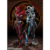 S.H. Figuarts - Kamen Rider My-Th / Kamen Rider Maou